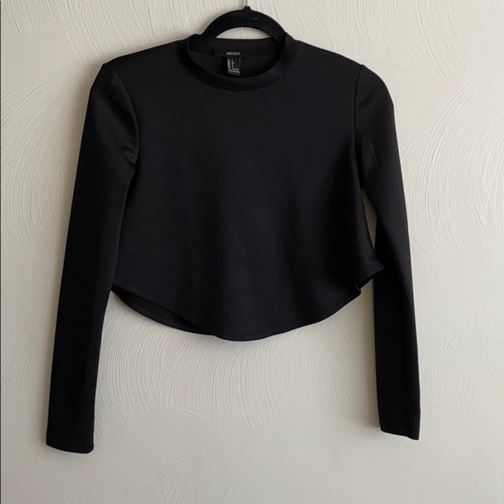 Black Forever21 Crop top, size small
